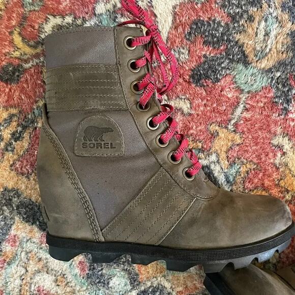 Sorel Women’s  7.5 Lexie Grey Taupe Pink Lace Up Wedge Boots Quarry NL3046-052 - Picture 2 of 8